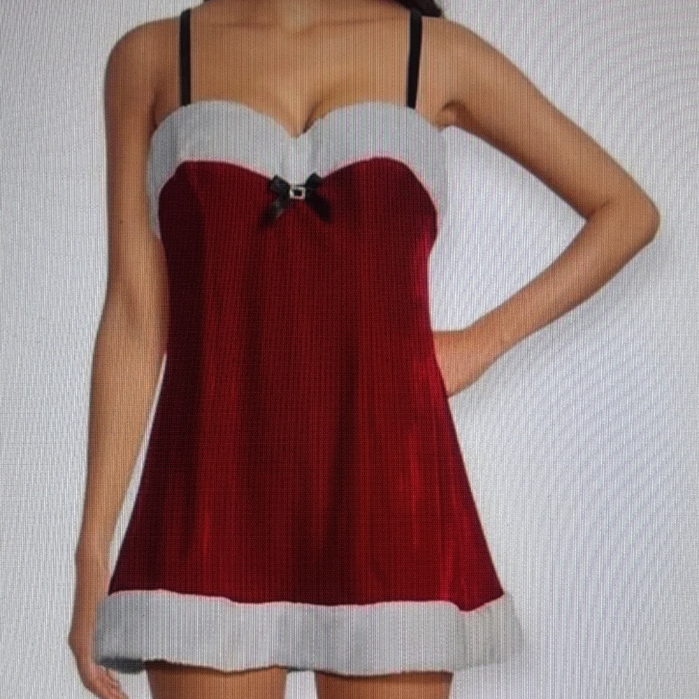 NWT Women’s Cinema Etoile Seductive Wear.   2X  NEW never worn